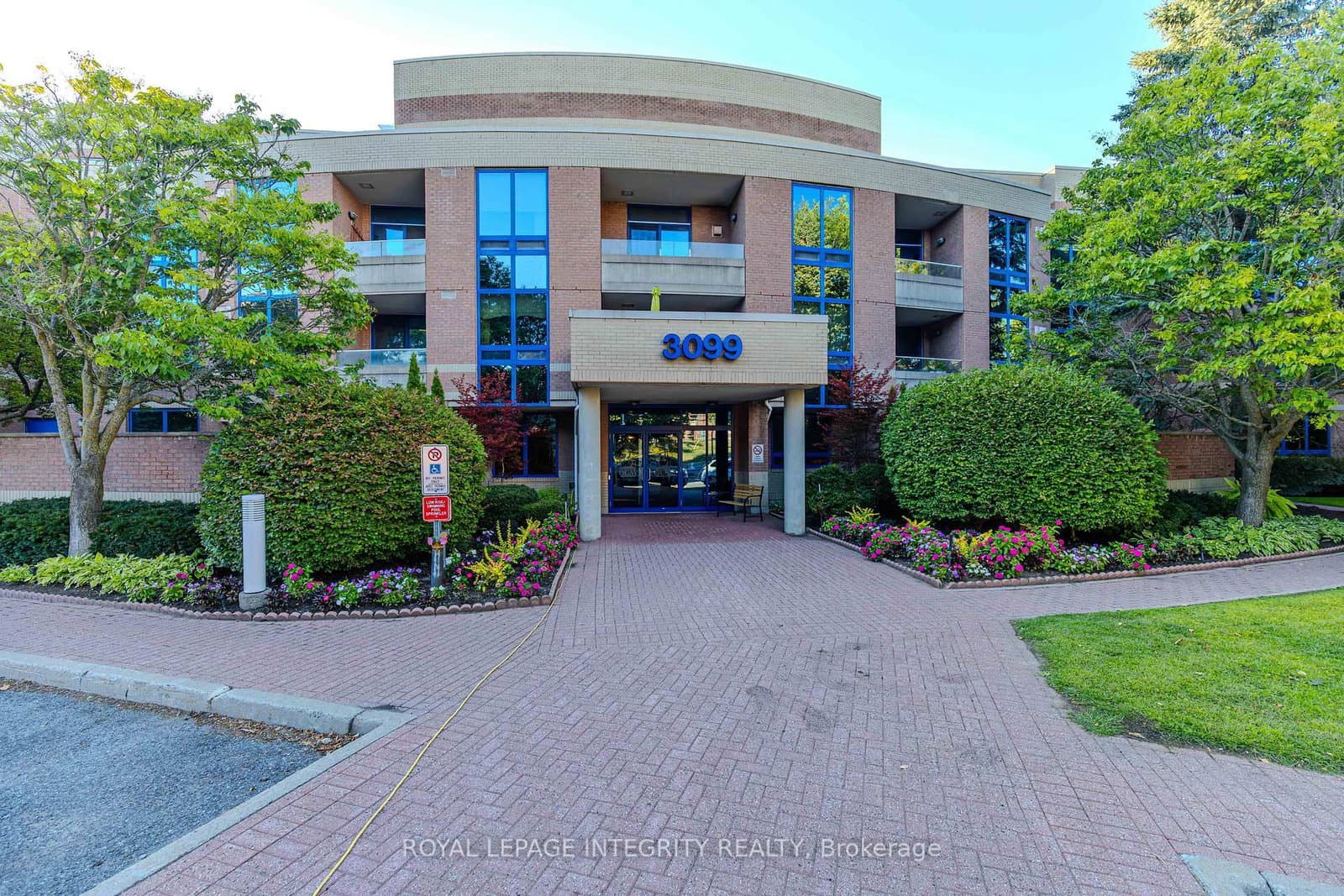 203 - 3099 Carling Avenue, Ottawa, ON — photo 3