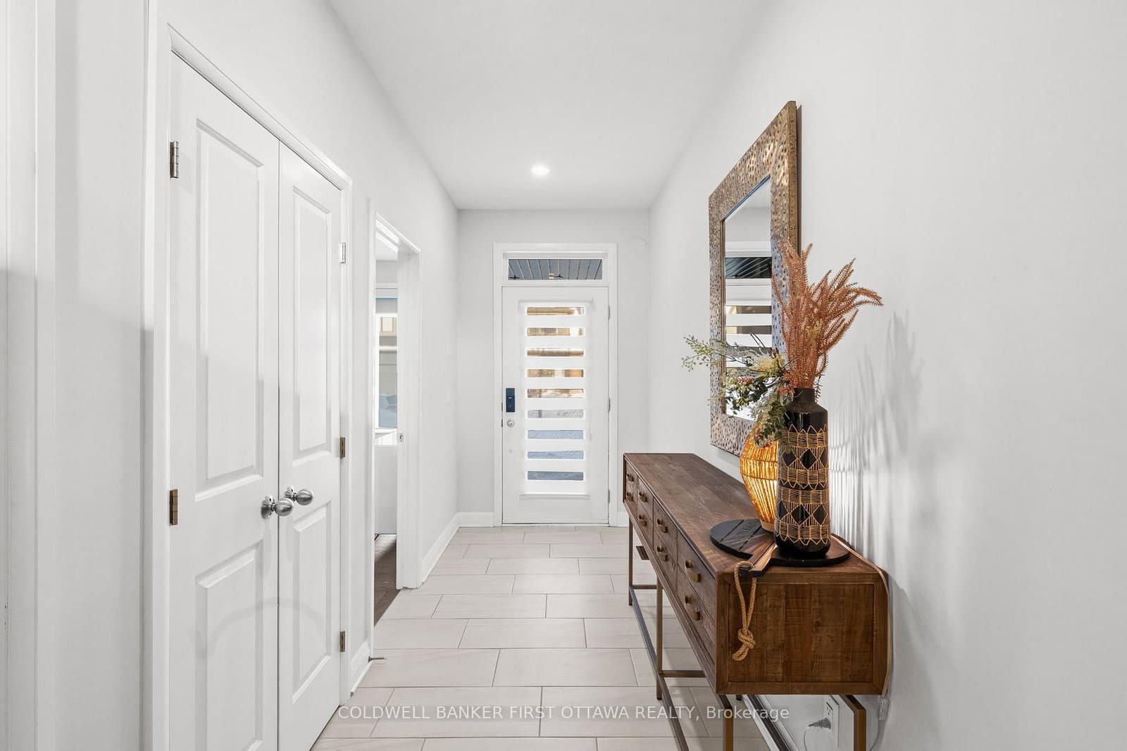 54 Stanhope Court, Ottawa, ON — photo 3