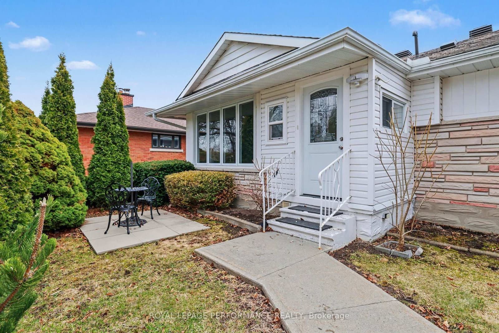 788 Dickens Avenue, Ottawa, ON — photo 2