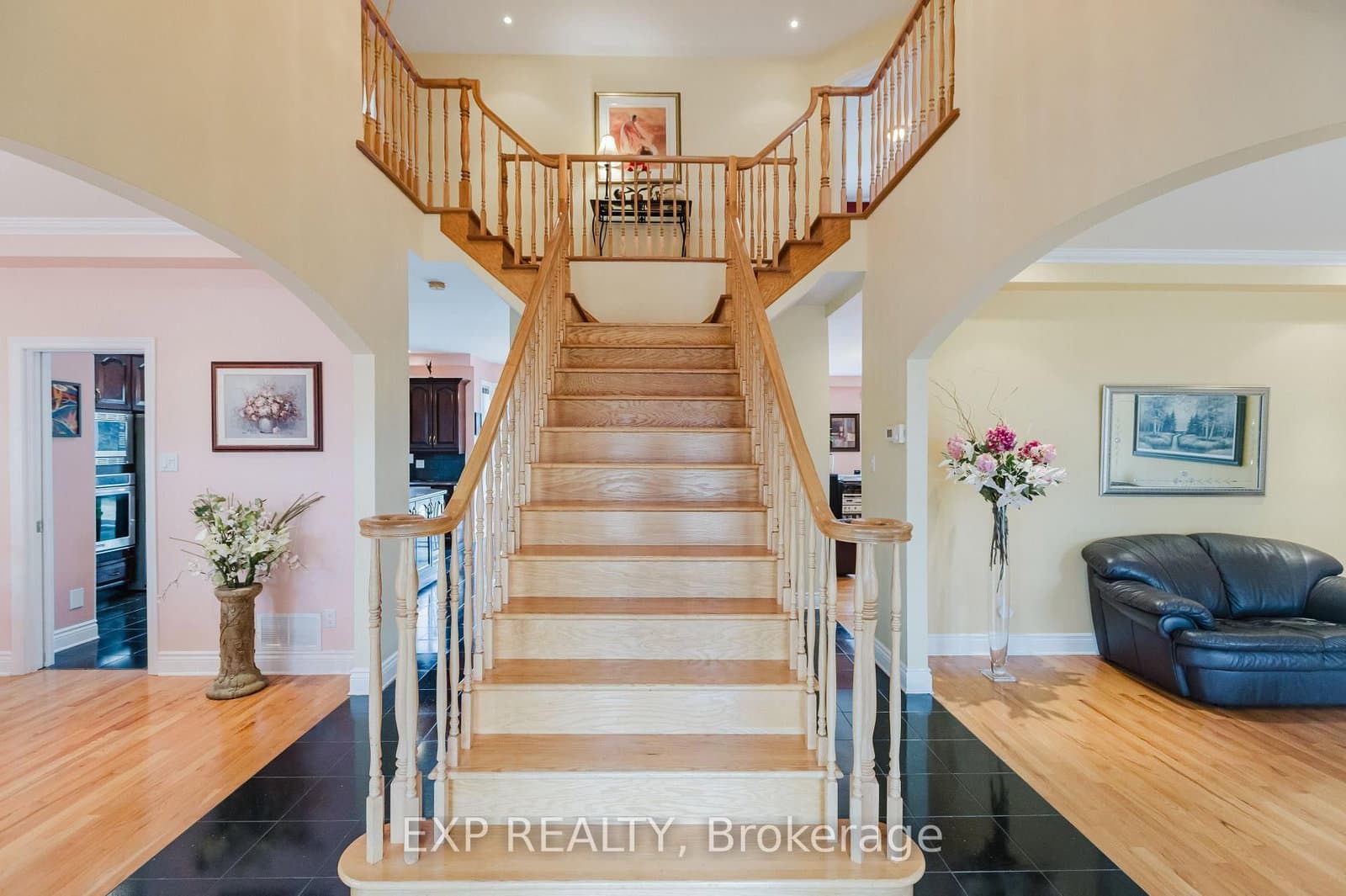 5472 Wicklow Drive, Ottawa, ON — photo 2