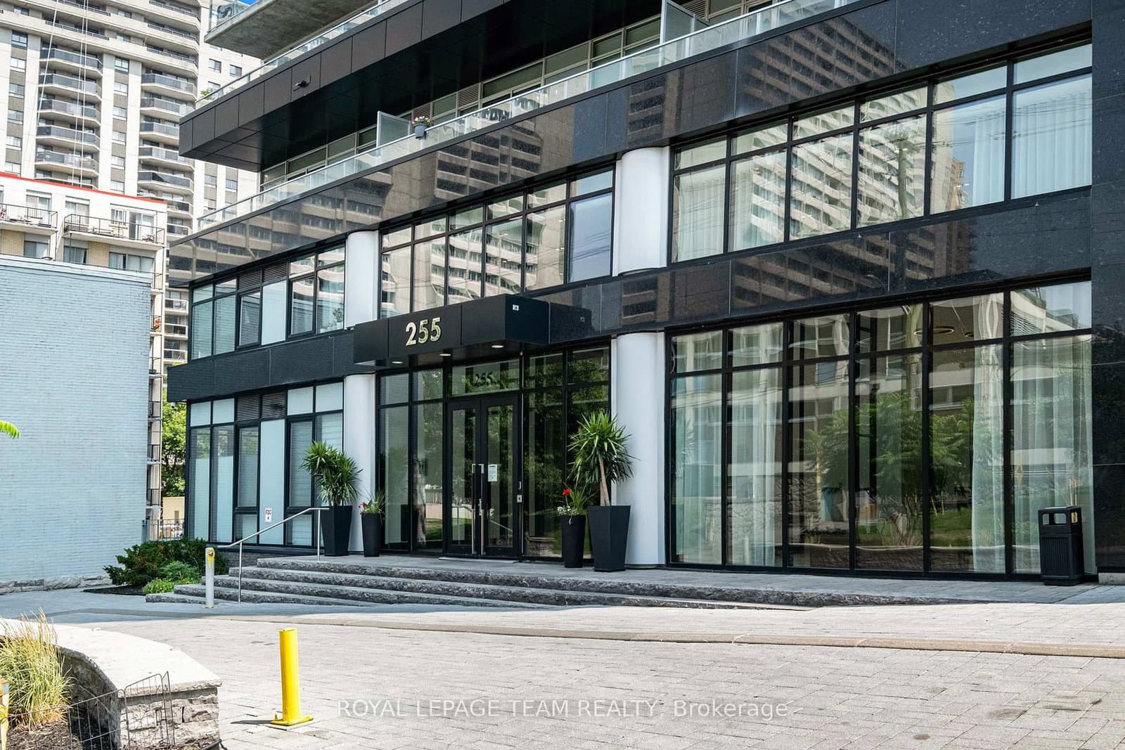 714 - 255 Bay Street, Ottawa, ON — photo 2