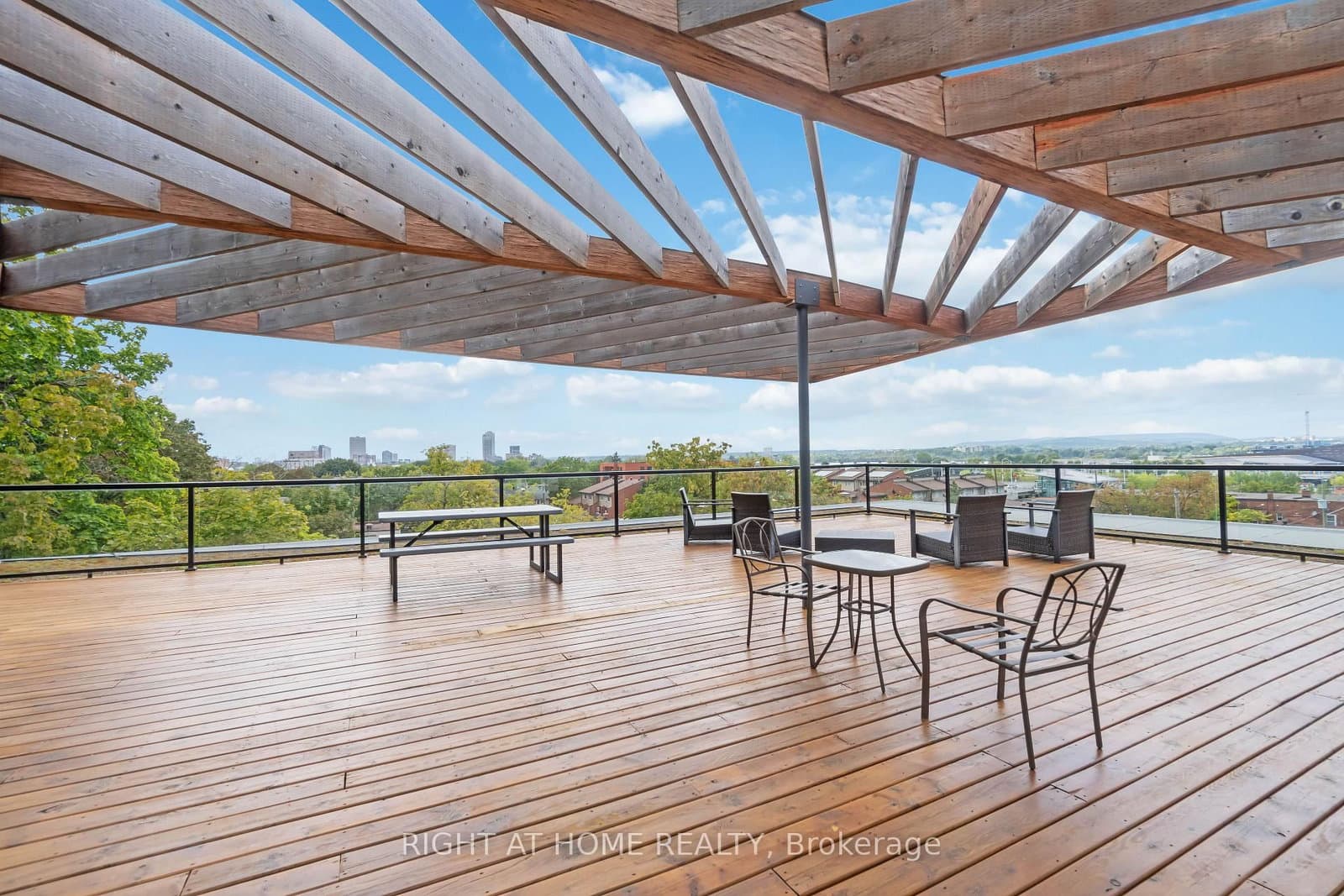 305 - 22 Perkins Street, Ottawa, ON — photo 3