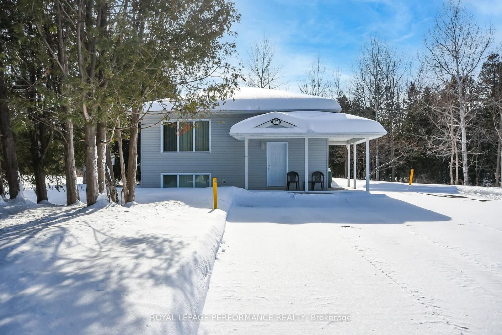 35, 35A and 37 Cloverloft Court, Stittsville, ON