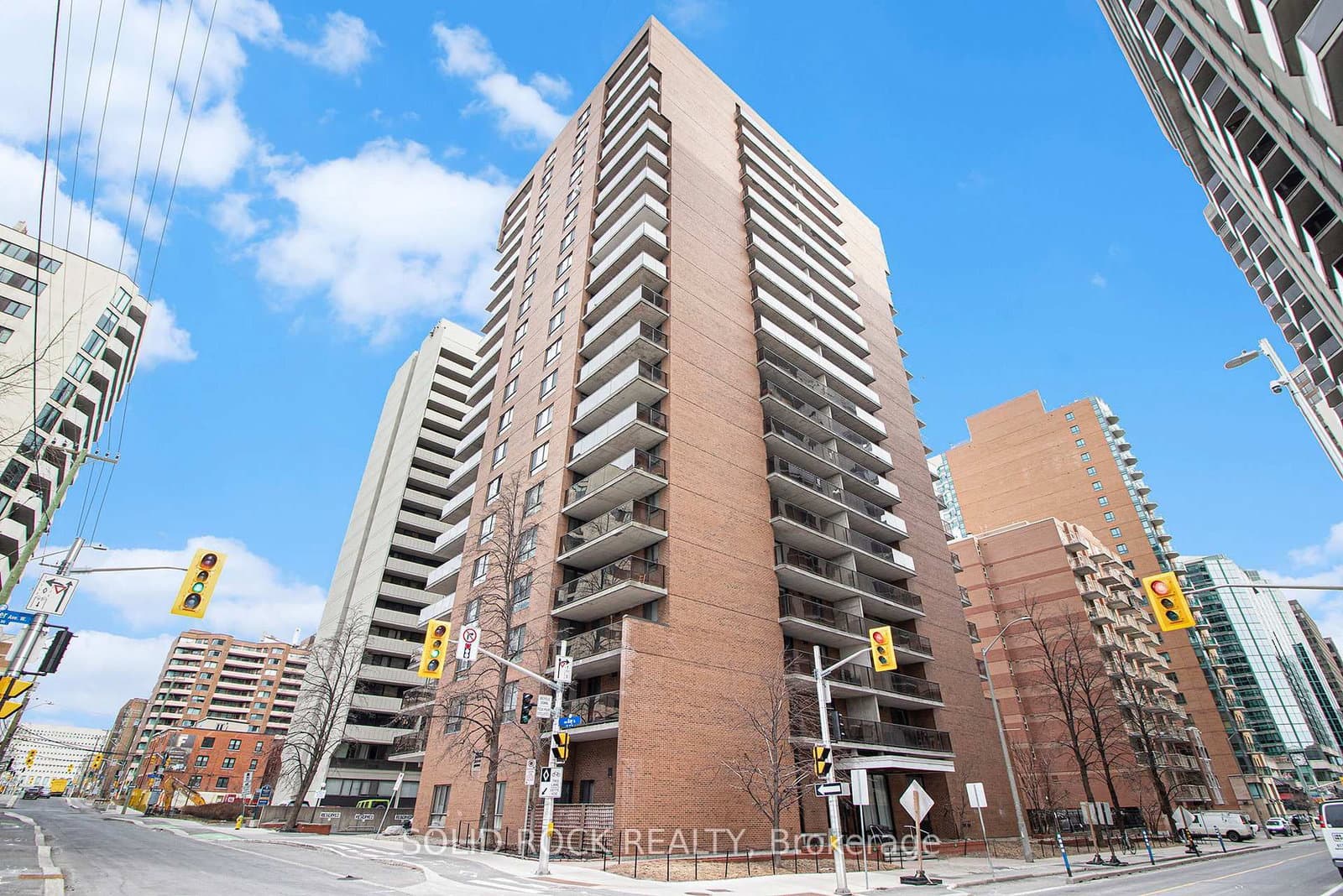 1204 - 475 Laurier Avenue, Ottawa, ON
