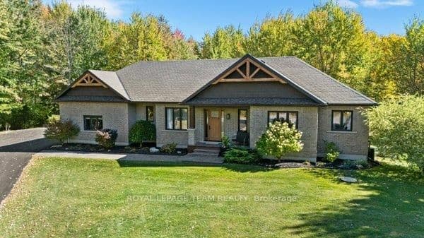 524 Osmond Daley Drive, Carp, ON