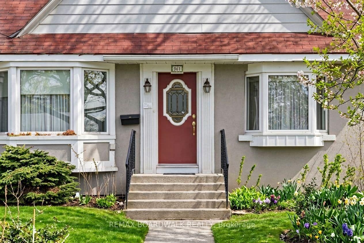 961 Kingsmere Avenue, Ottawa, ON — photo 3