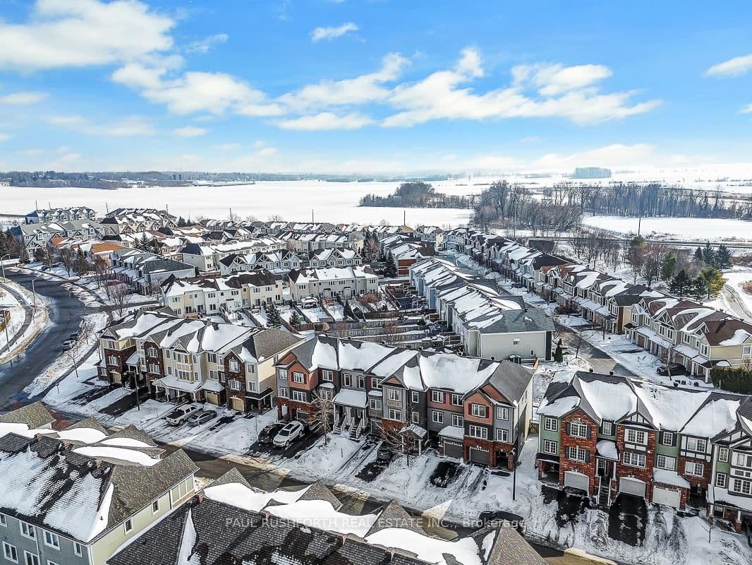 501 Coldwater Crescent, Ottawa, ON — photo 2