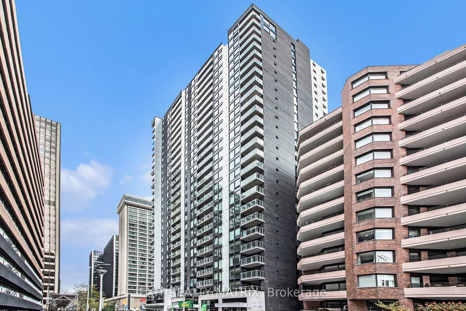 1101 - 340 Queen Street, Ottawa, ON — photo 2