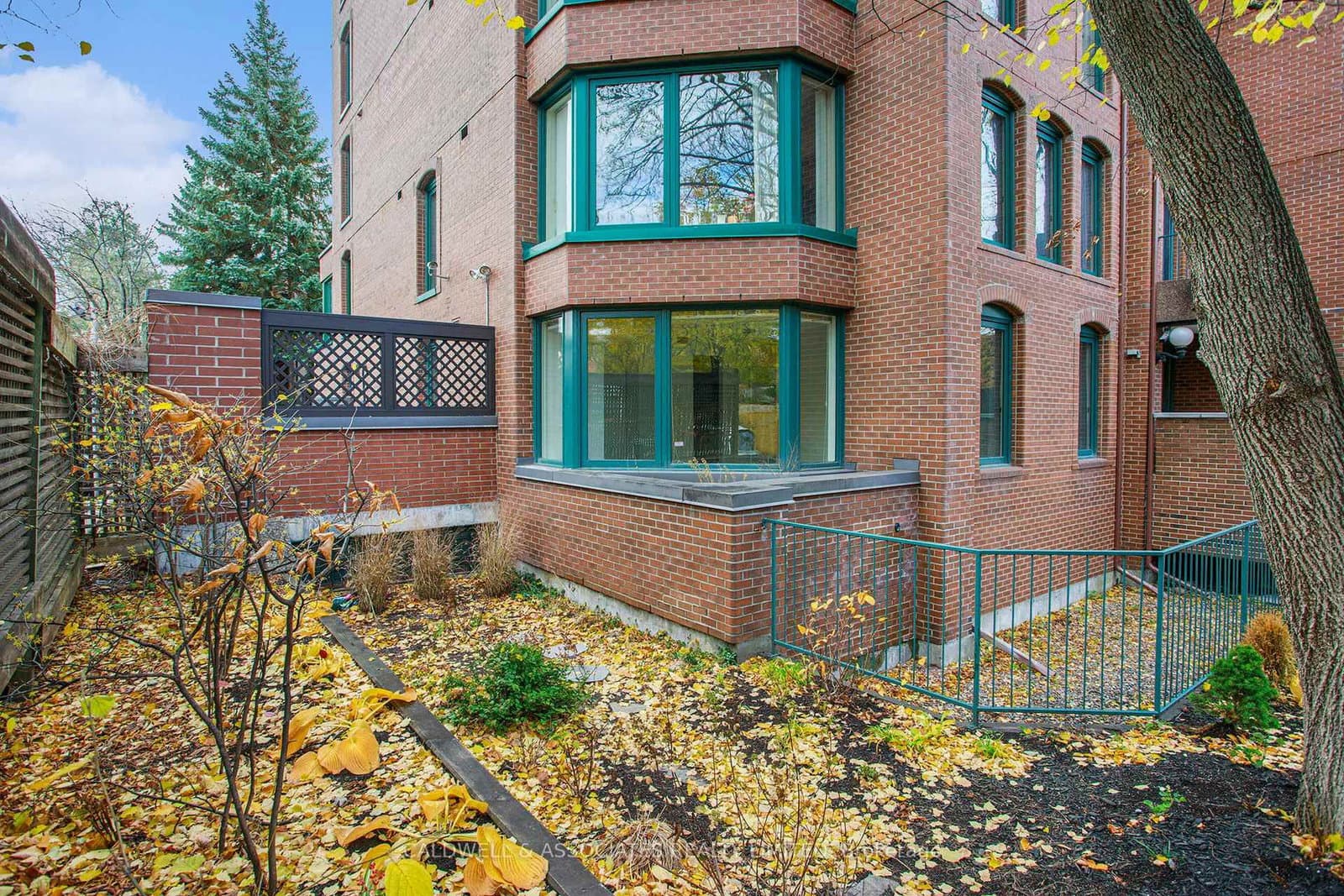 1 - 140 Rideau Terrace, Ottawa, ON