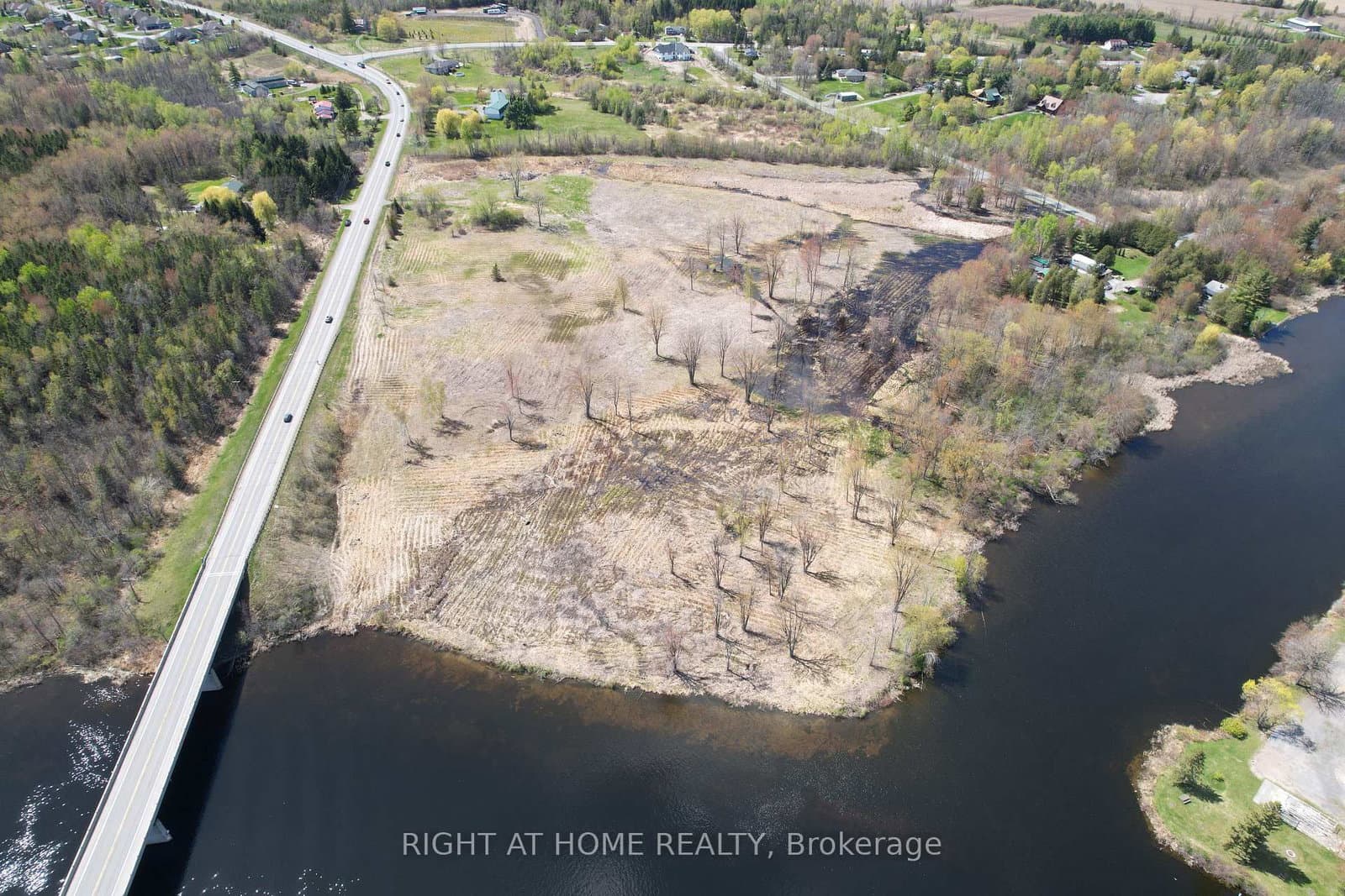 000 Sutherland Drive, Manotick, ON — photo 2