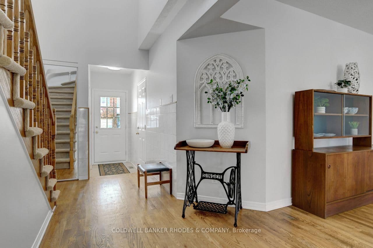2 Calaveras Avenue, Ottawa, ON — photo 3