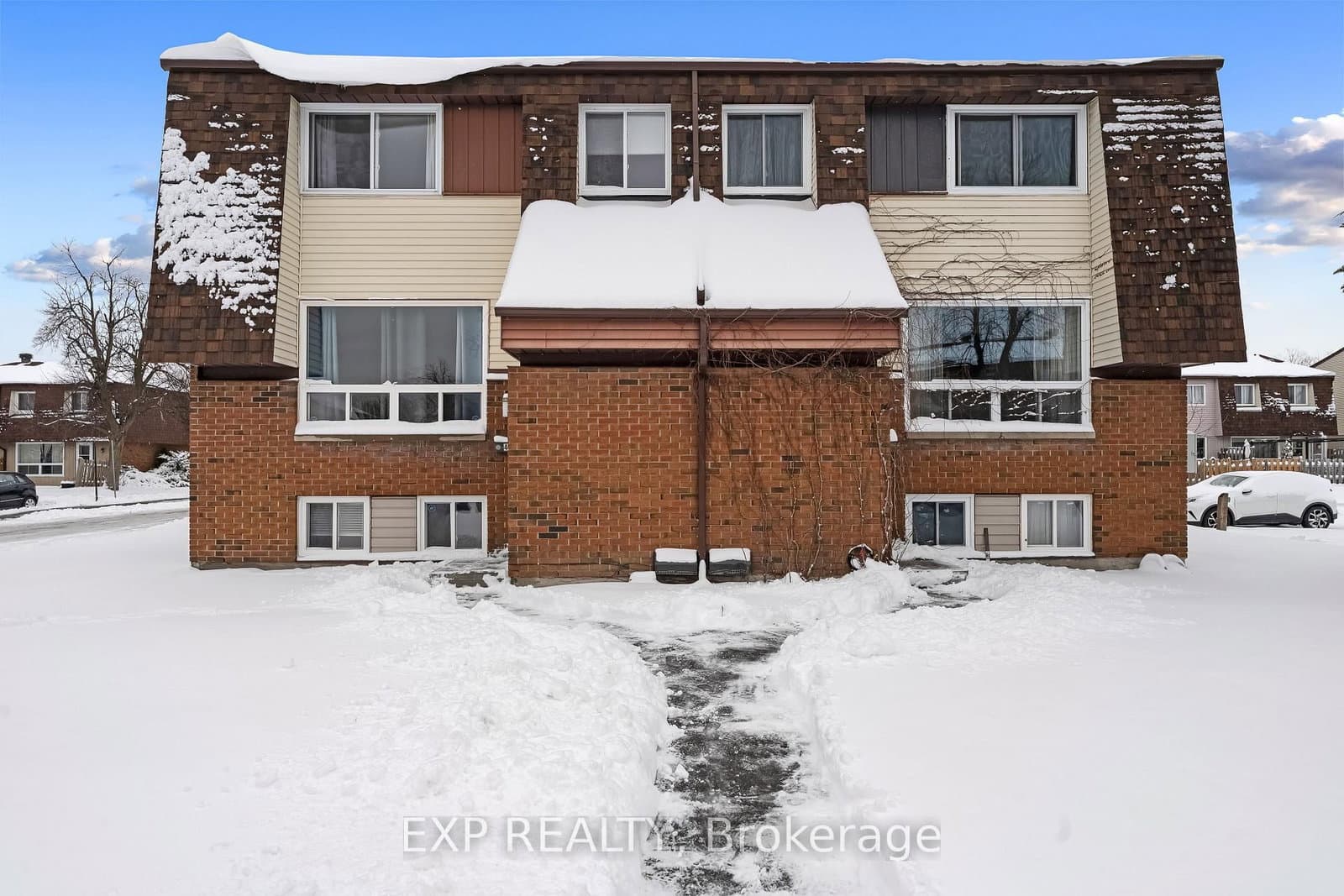 52 - 44A Woodvale Green, Ottawa, ON