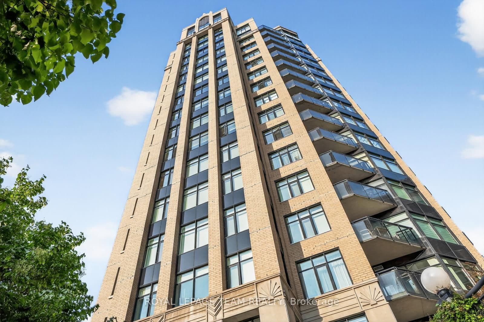 1902 - 235 Kent Avenue, Ottawa, ON — photo 2