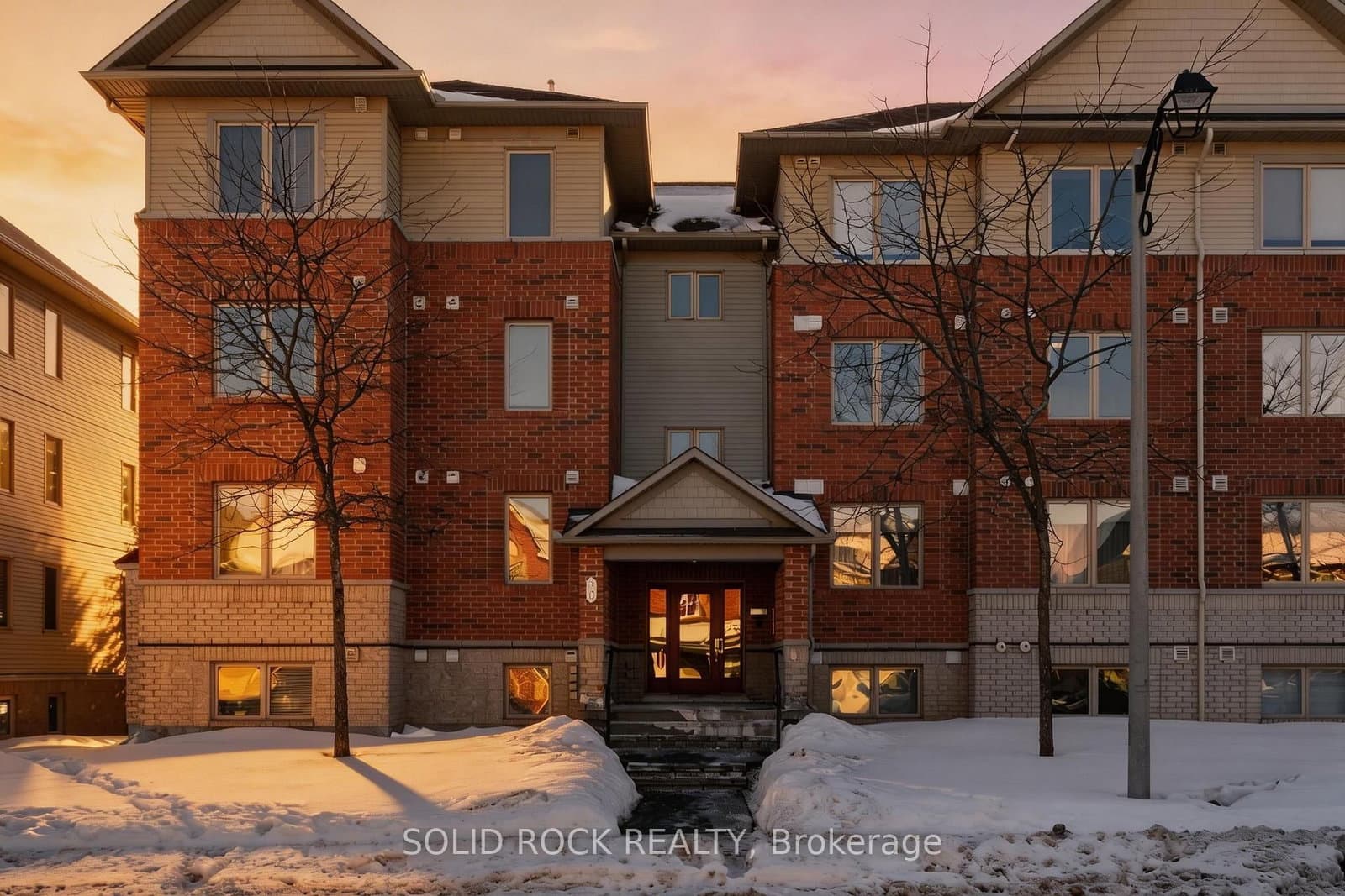 6 - 50 Barnstone Drive, Ottawa, ON — photo 2