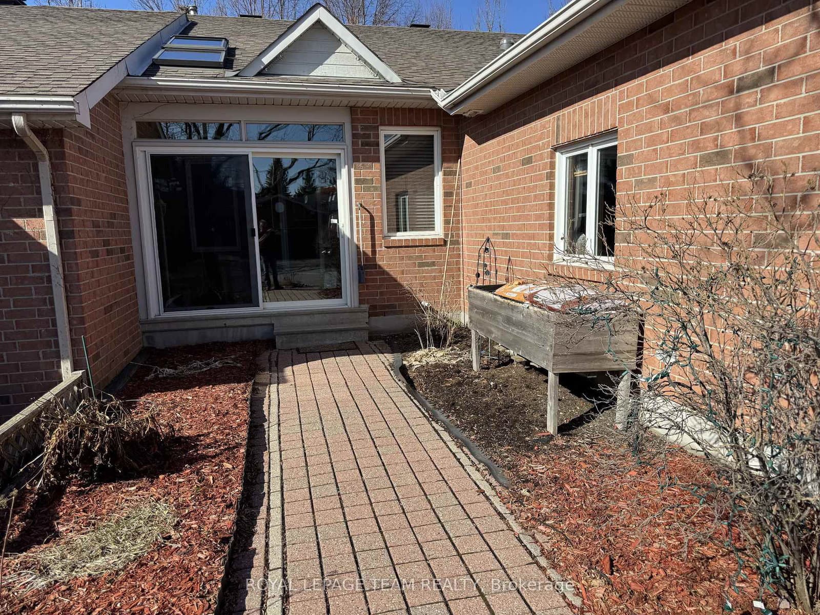 10 Quinterra Court, Ottawa, ON — photo 2