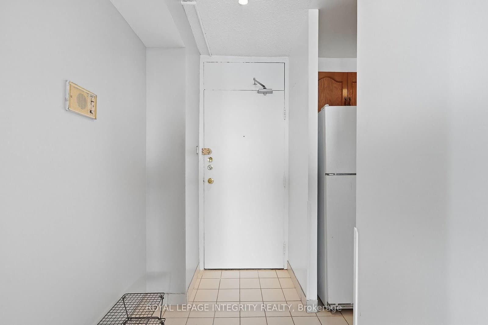 1110 - 2000 Jasmine Crescent, Ottawa, ON — photo 3