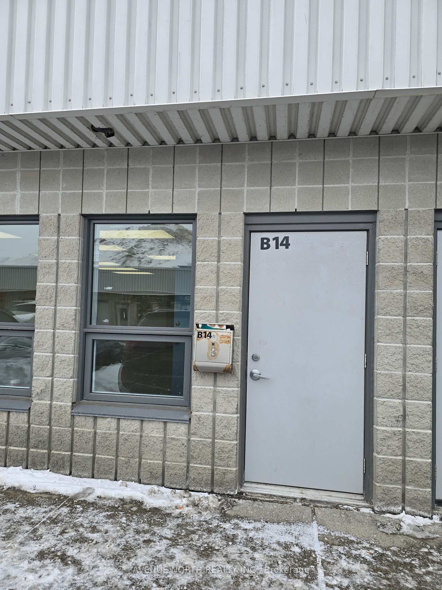 33 - 2285 St Laurent Boulevard, Ottawa, ON — photo 2