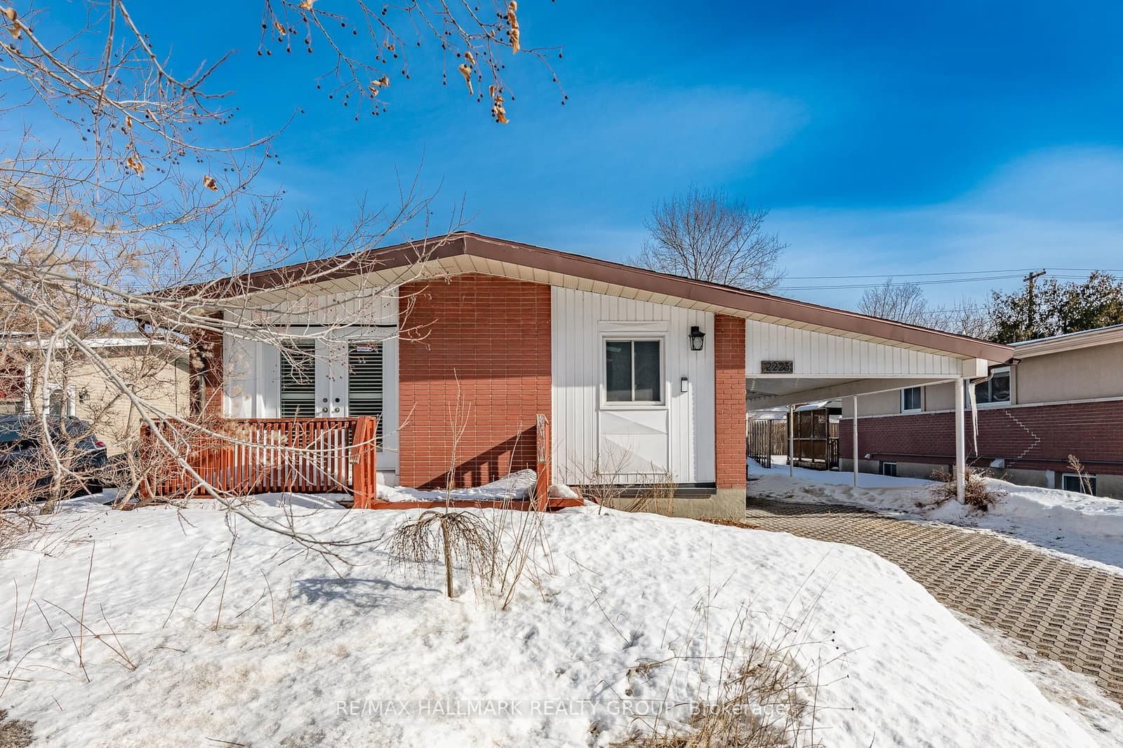 2223 Halifax Drive, Ottawa, ON