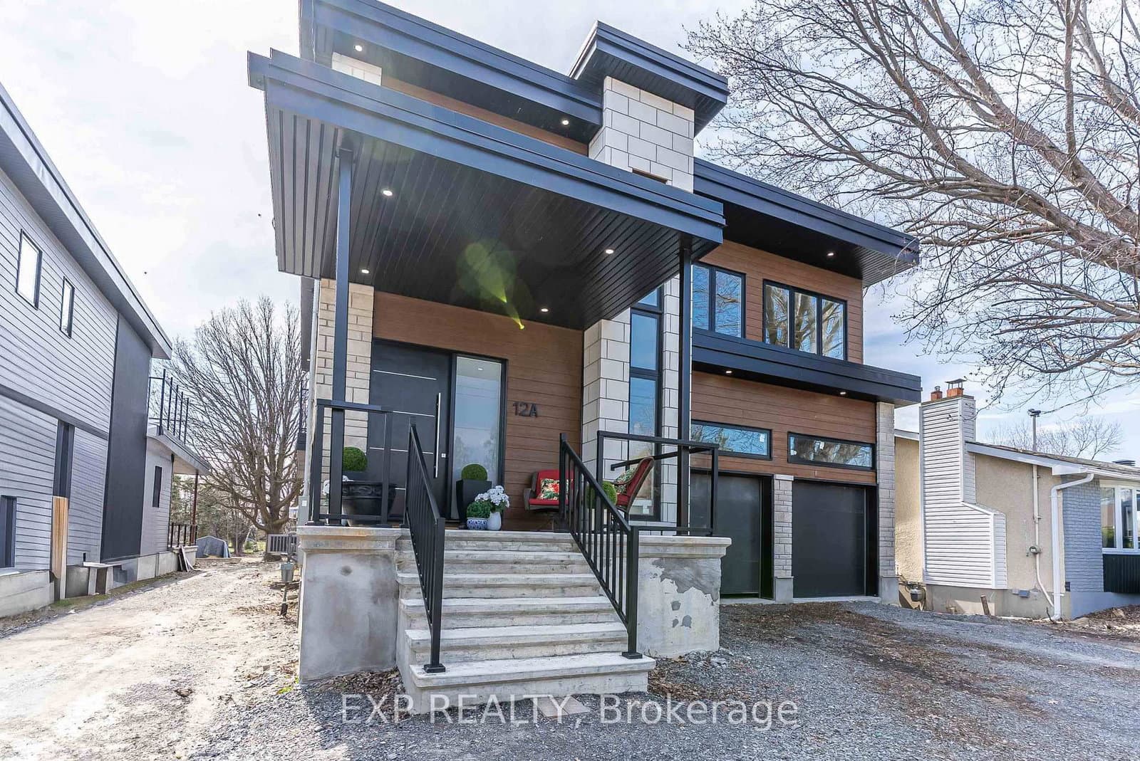 12 Viewmount Drive, Ottawa, ON — photo 2
