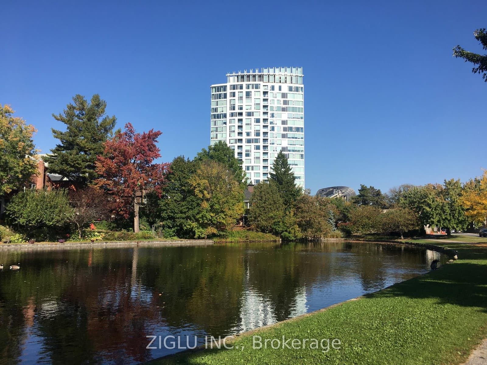 1005 - 1035 Bank Street, Ottawa, ON — photo 2