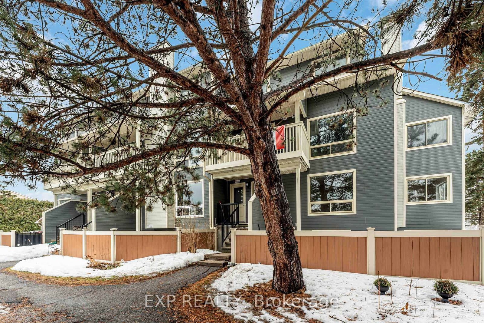 45A - 802 St. Andre Drive, Ottawa, ON — photo 2