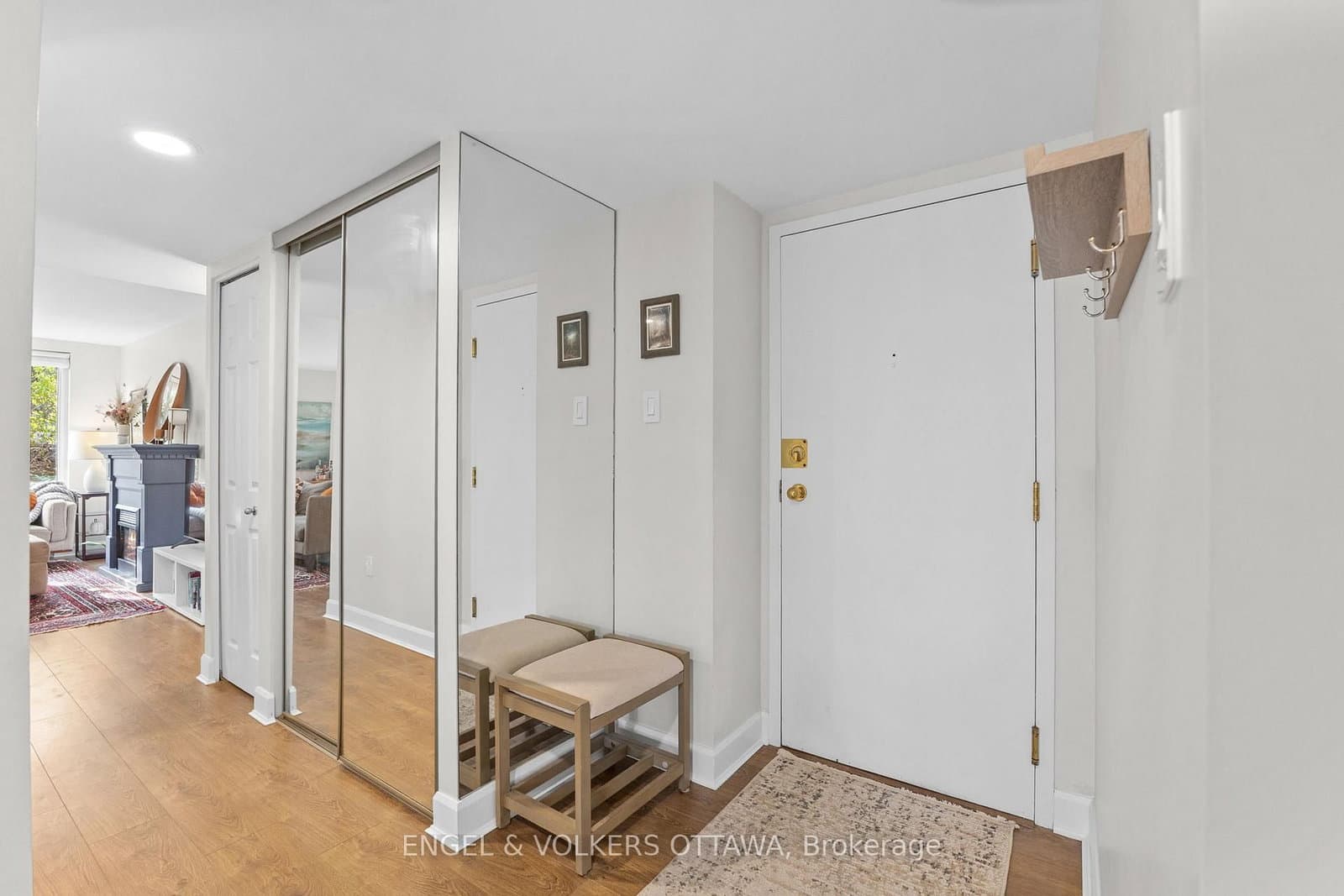 101 - 800 Mckellar Avenue, Ottawa, ON — photo 2