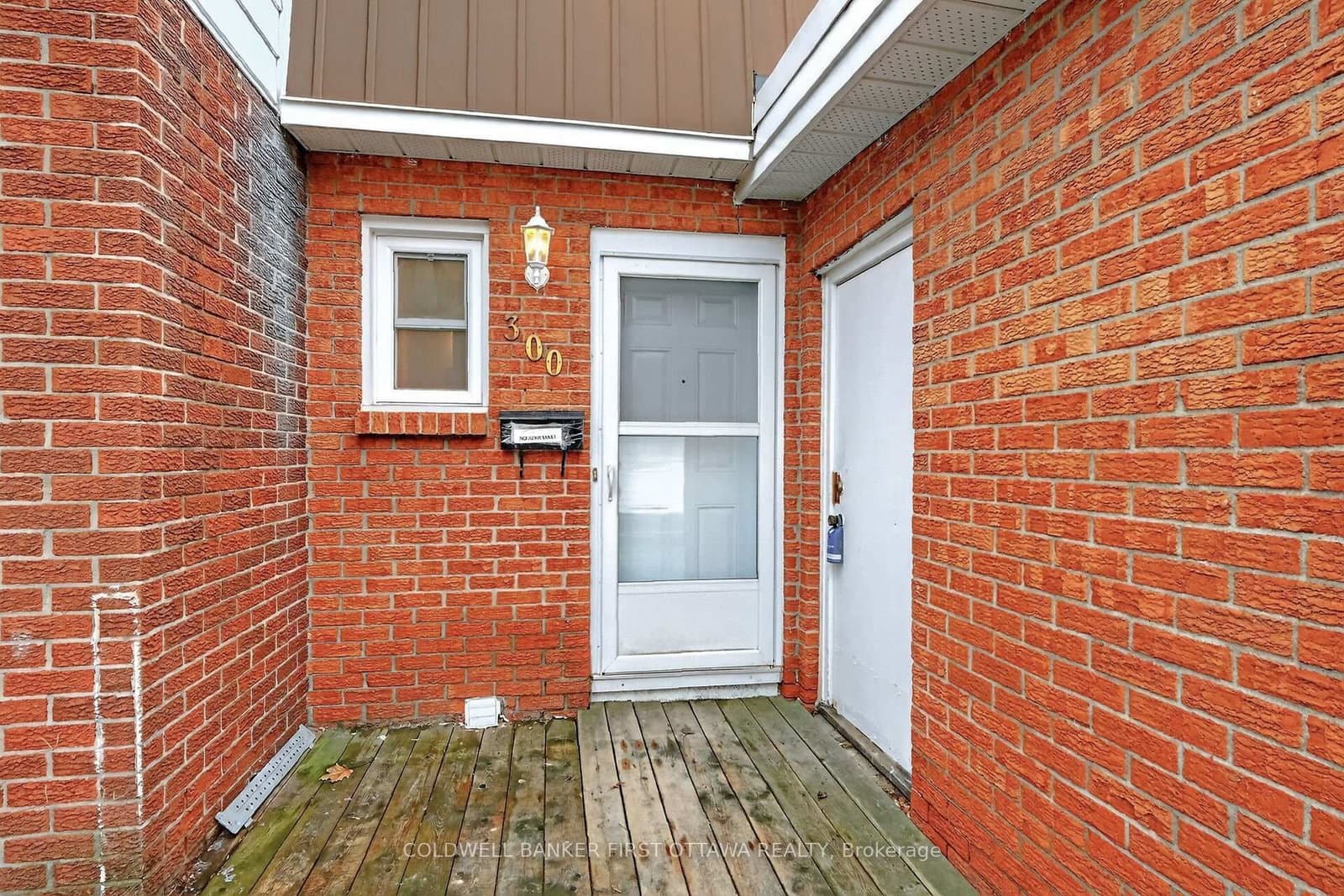 300 Stone Quarry Private, Ottawa, ON — photo 2