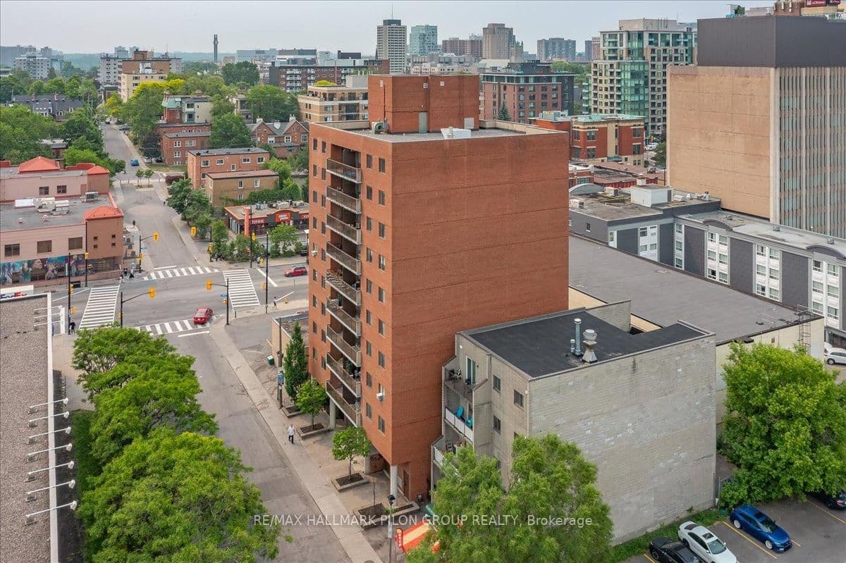 902 - 154 Nelson Street, Ottawa, ON