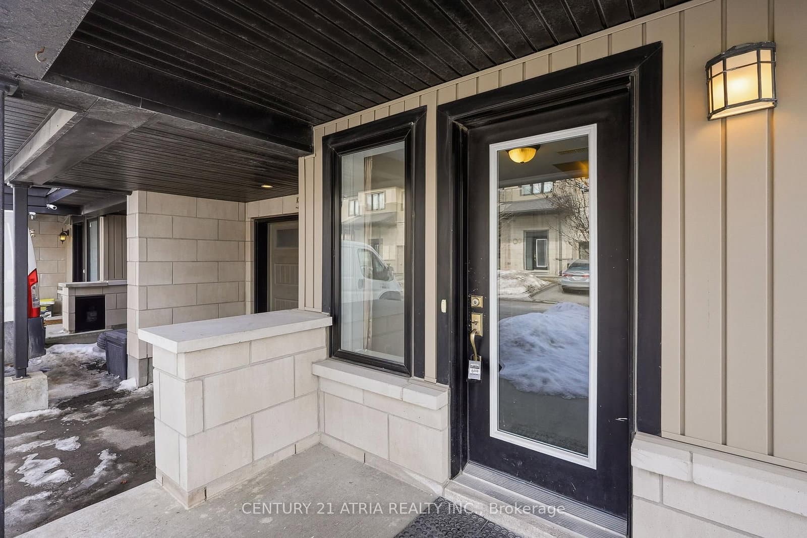 502 Radiant Private, Ottawa, ON — photo 2