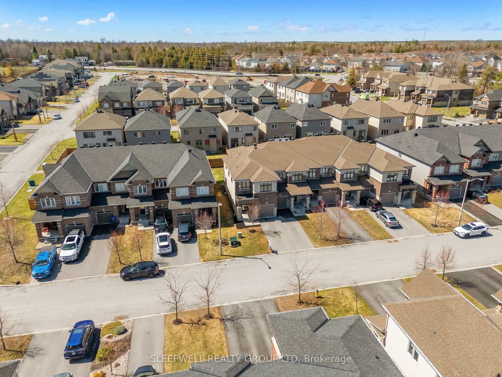 320 Lipizzaner Street, Stittsville, ON — photo 2