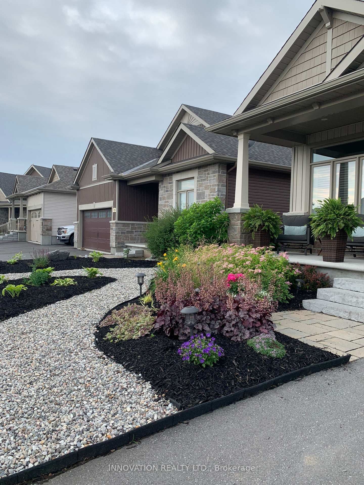 127 Elfin Grove, Ottawa, ON — photo 2