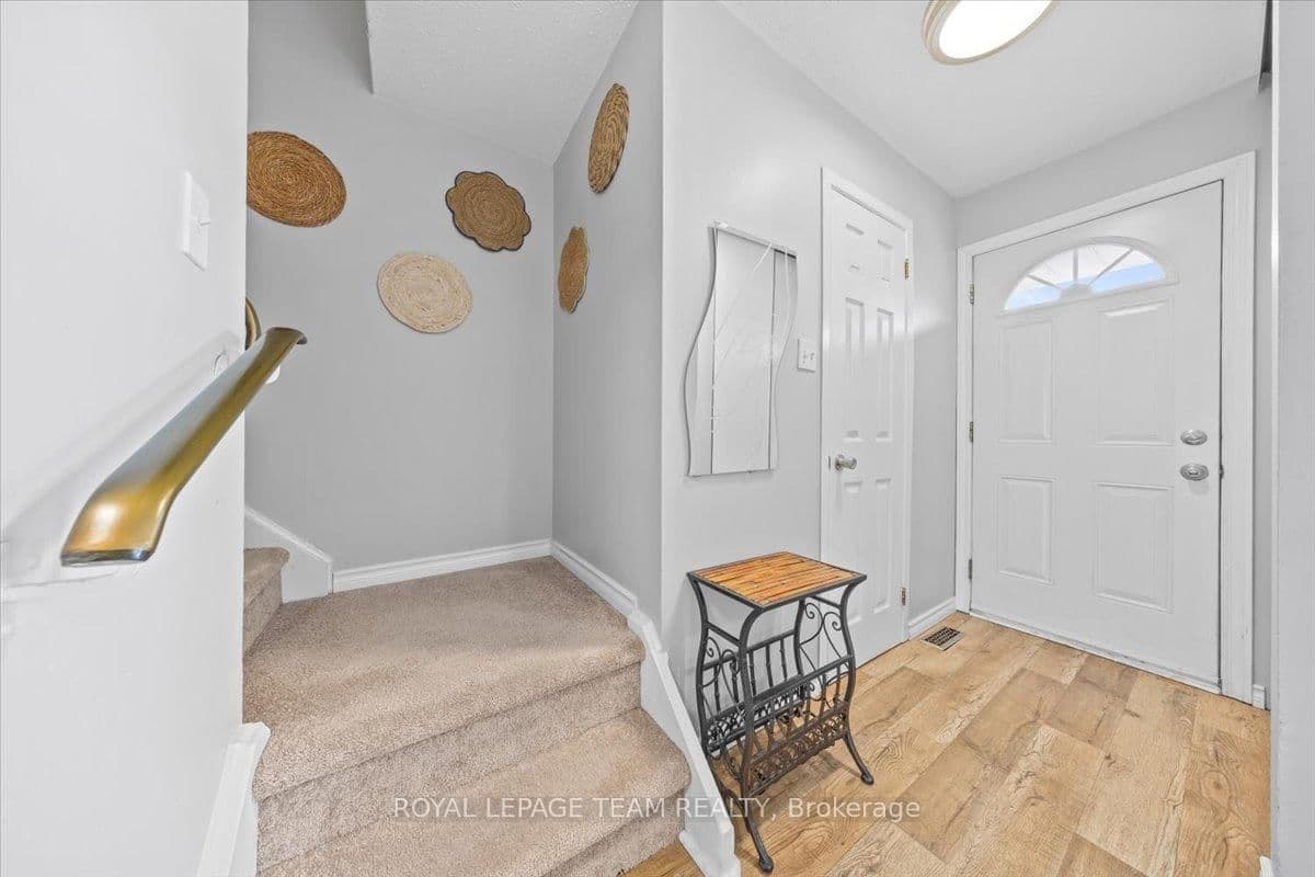 14 - 2570 Southvale Crescent, Ottawa, ON — photo 3