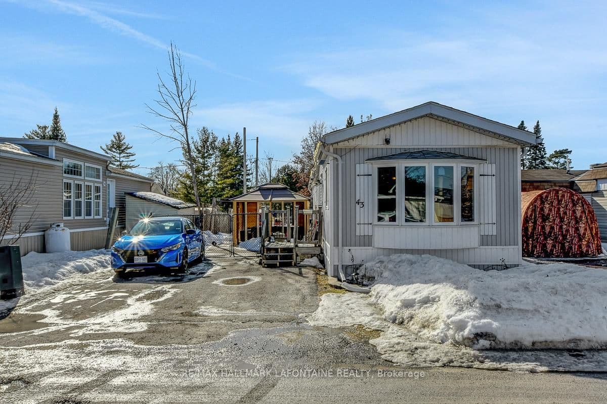 43 - 3535 St Joseph Boulevard, Ottawa, ON — photo 2