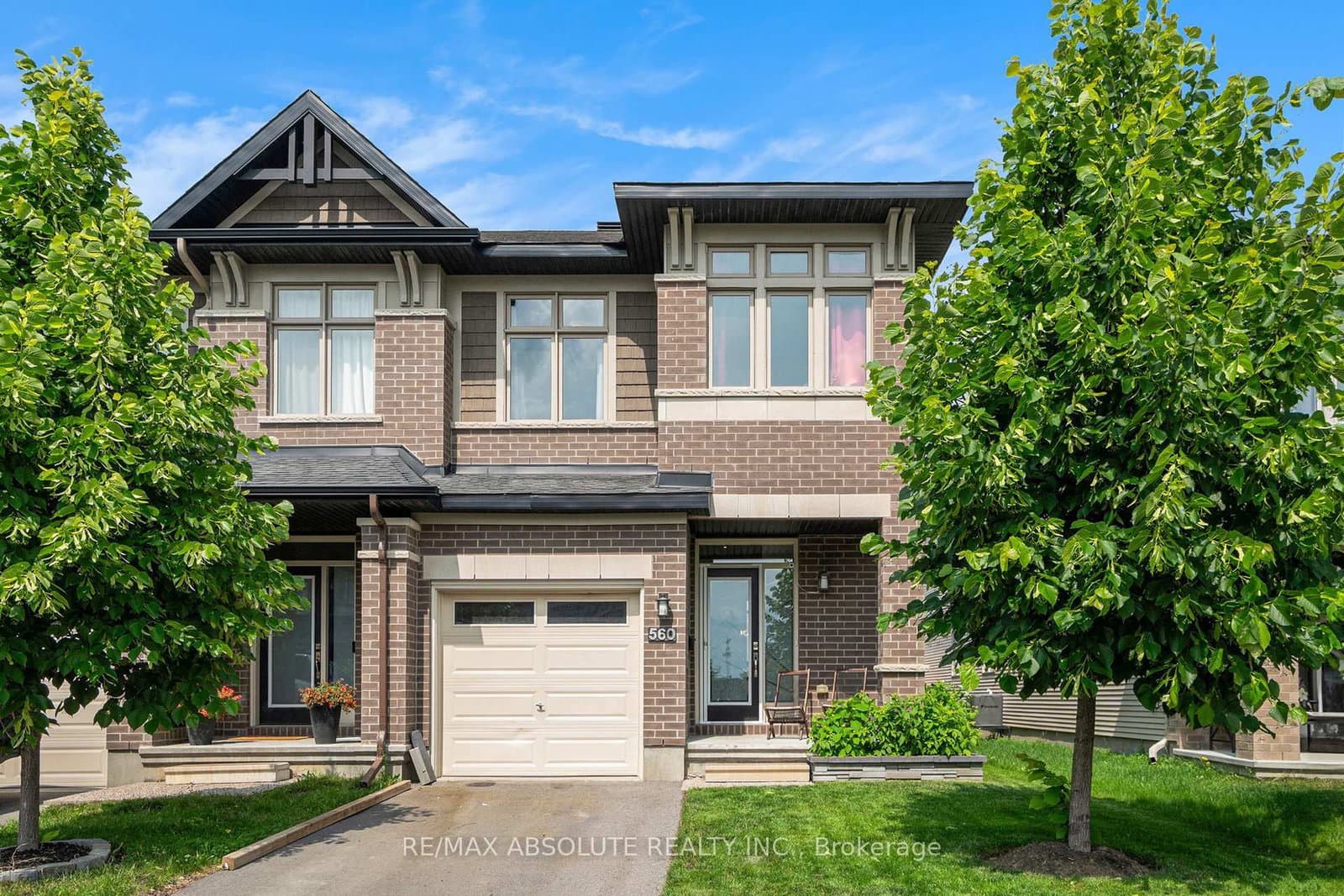 560 Triangle Street, Ottawa, ON