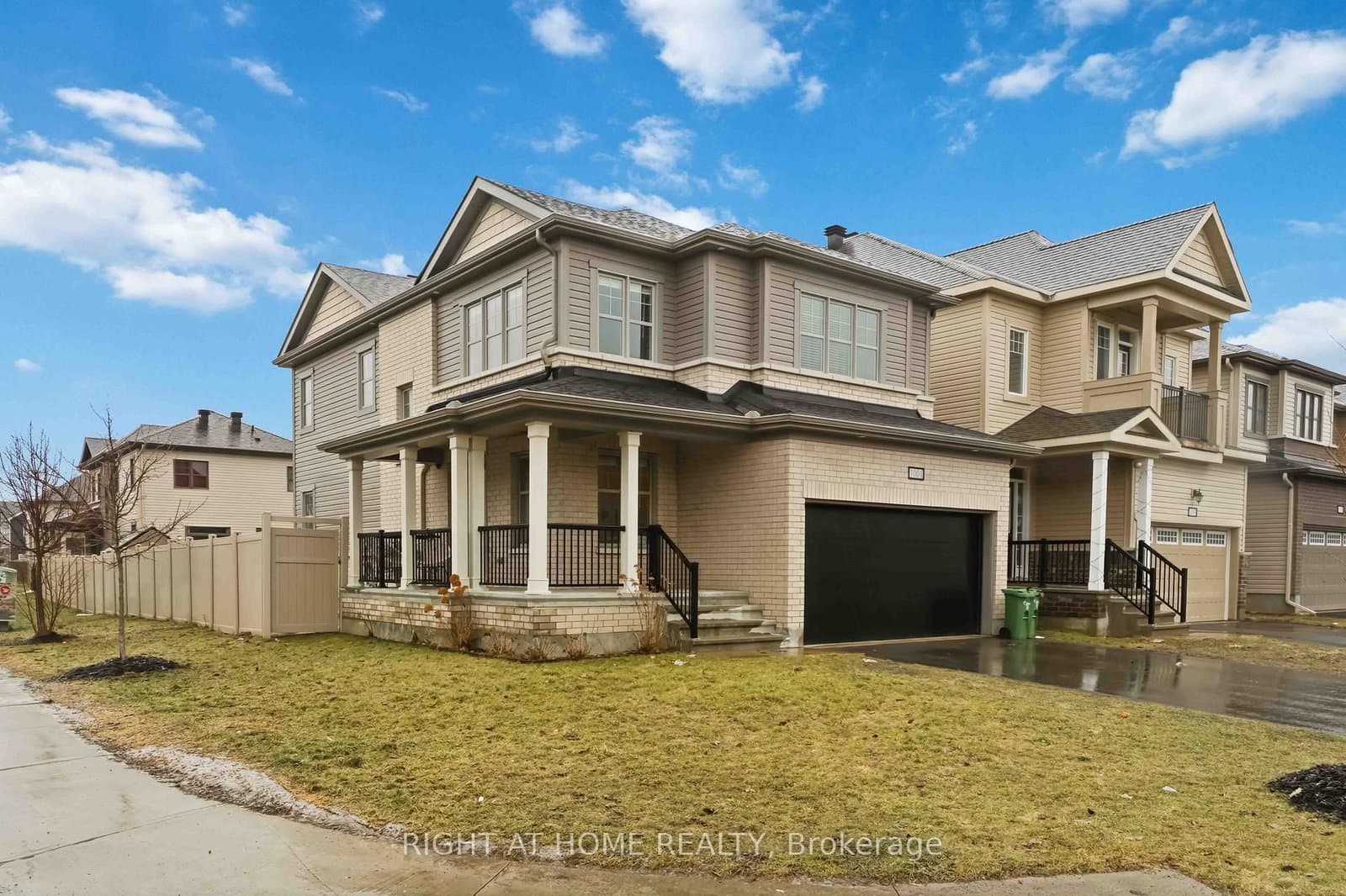 1001 Rue Du Manege Street, Ottawa, ON