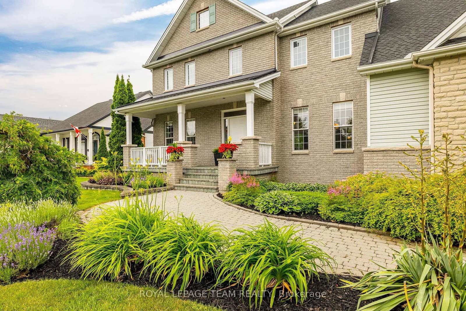 10 Beechgrove Gardens, Stittsville, ON — photo 3