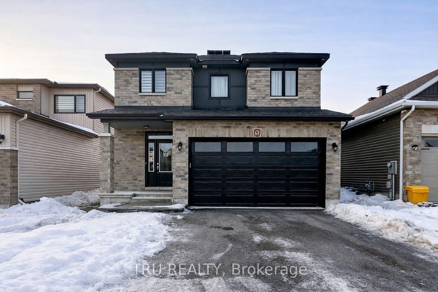 670 Parade Drive, Ottawa, ON