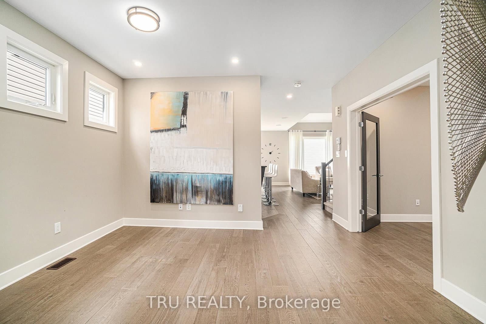 670 Parade Drive, Ottawa, ON — photo 3