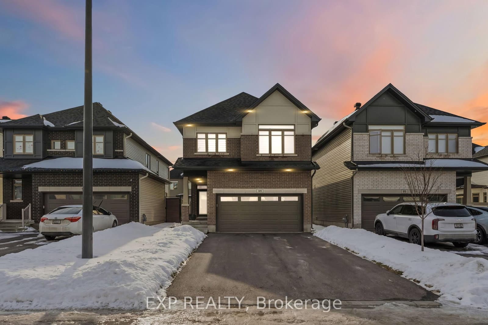 911 Duxbury Lane, Ottawa, ON
