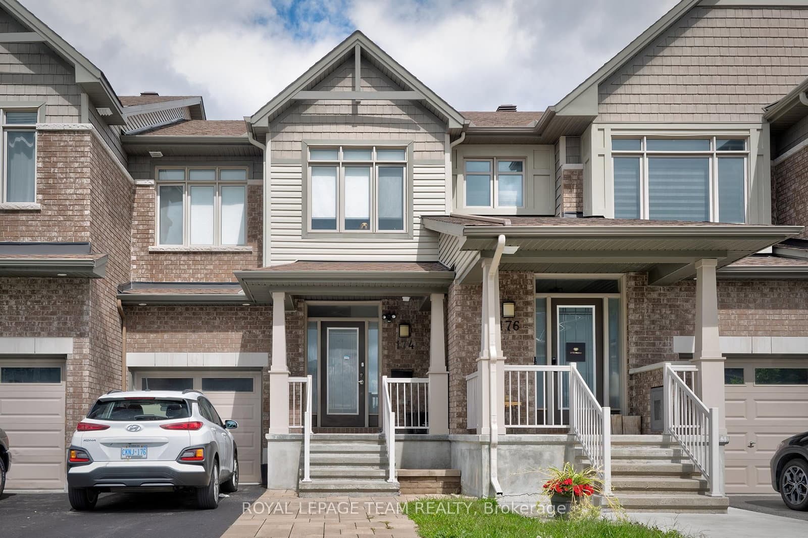 174 HAWKSHAW Crescent, Ottawa, ON — photo 3