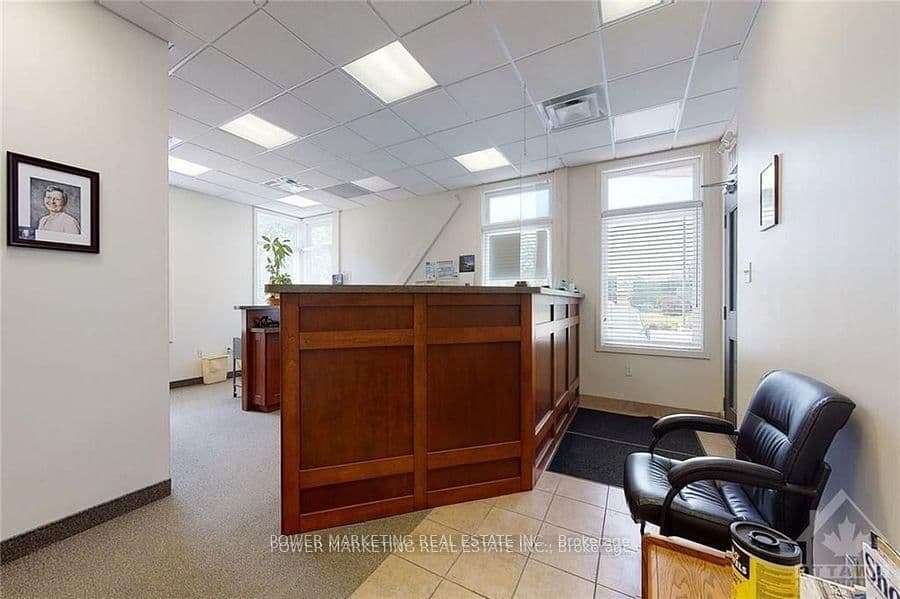 300 - 500 Lacolle Way, Ottawa, ON — photo 3