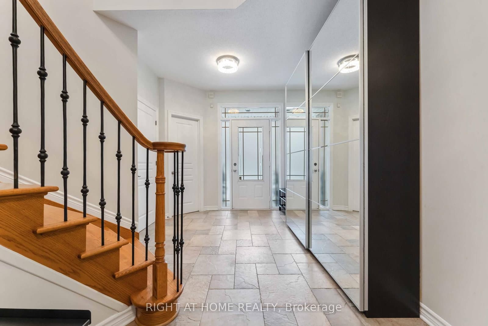 162 Saltspring Private, Kanata, ON — photo 3
