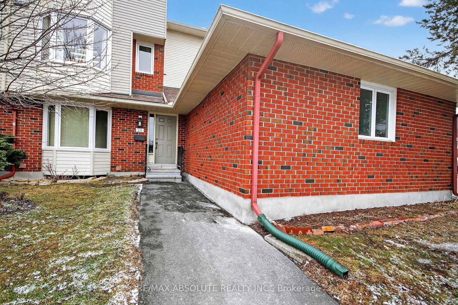 231 Harriot Private, Ottawa, ON — photo 2