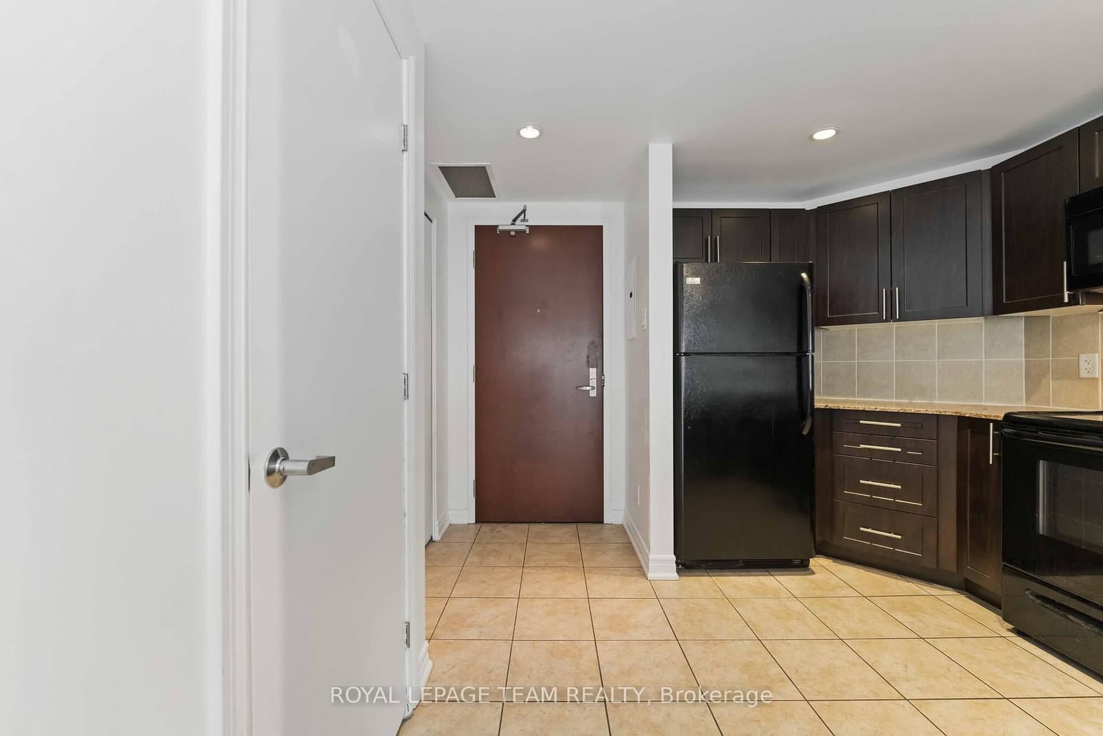 1210 - 234 RIDEAU Street, Ottawa, ON — photo 3