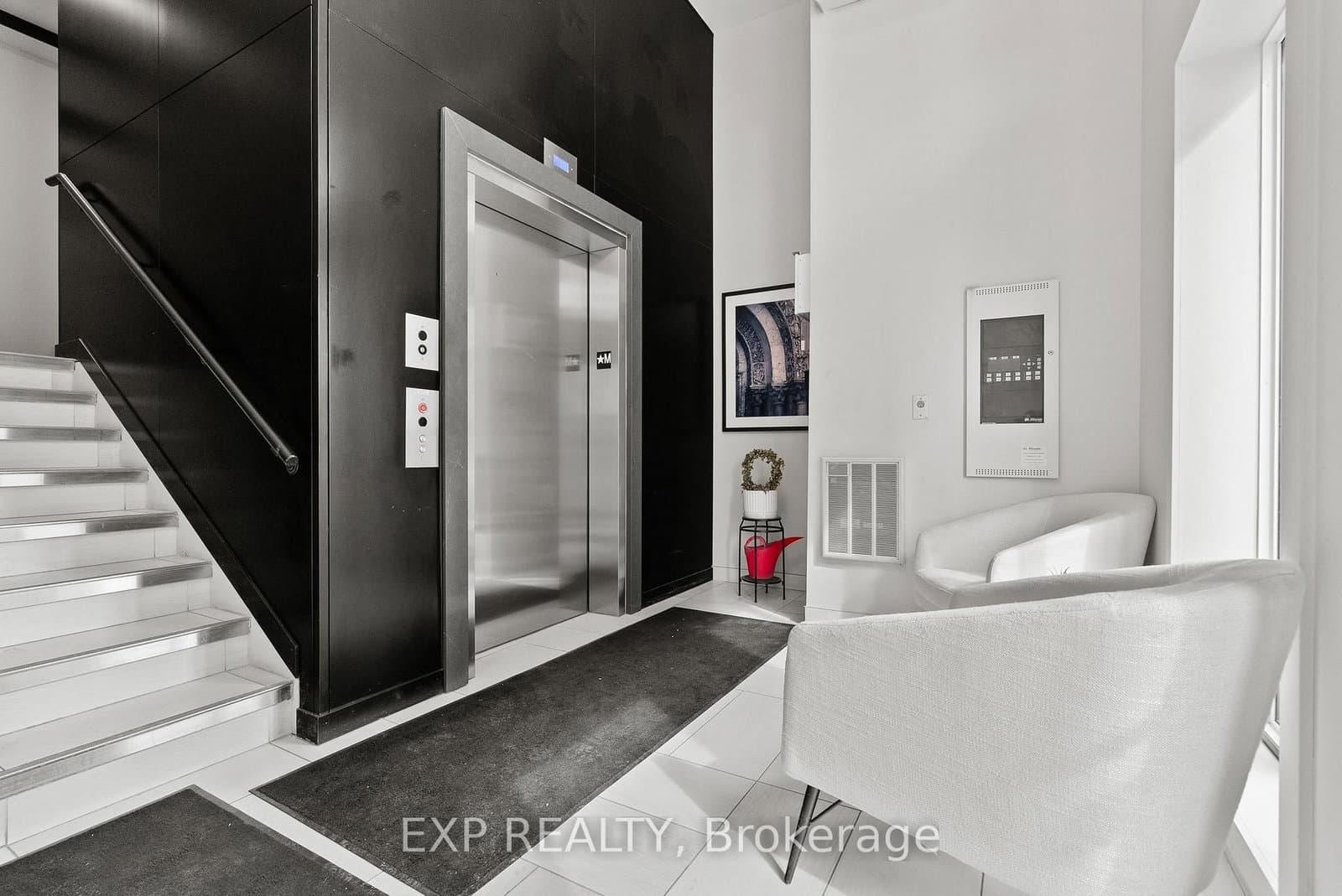 301 - 100 Cortile Private, Ottawa, ON — photo 3