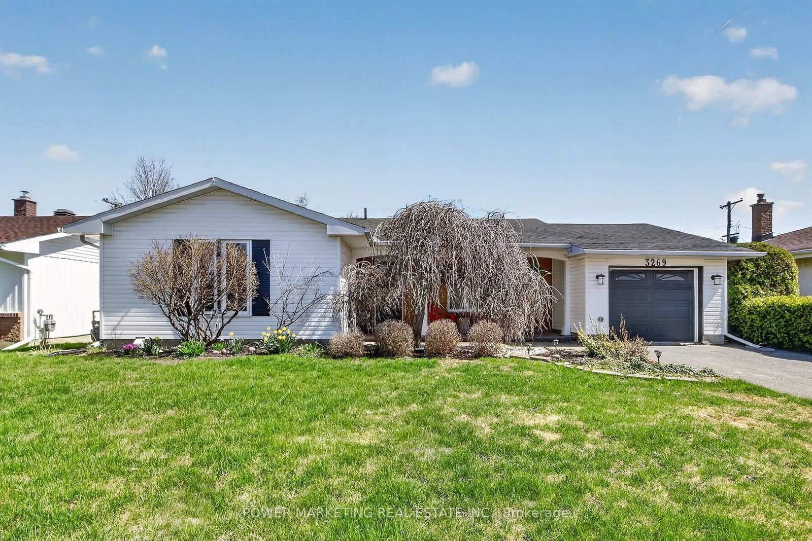 3269 CLEARWATER Crescent, Ottawa, ON — photo 2