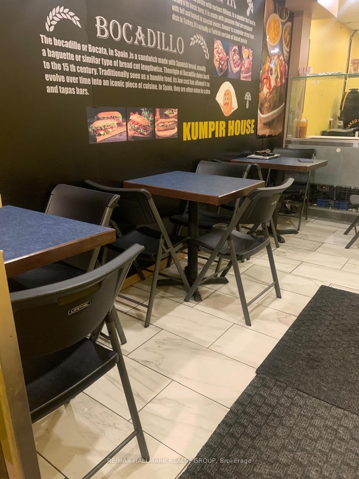 700 - 1666 Bank Street, Ottawa, ON — photo 2