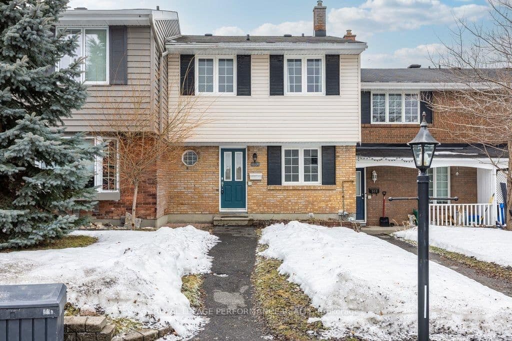 920 Walkley Road, Ottawa, ON