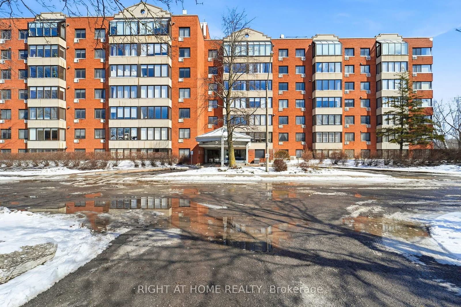 309 - 225 Alvin Road, Ottawa, ON — photo 2