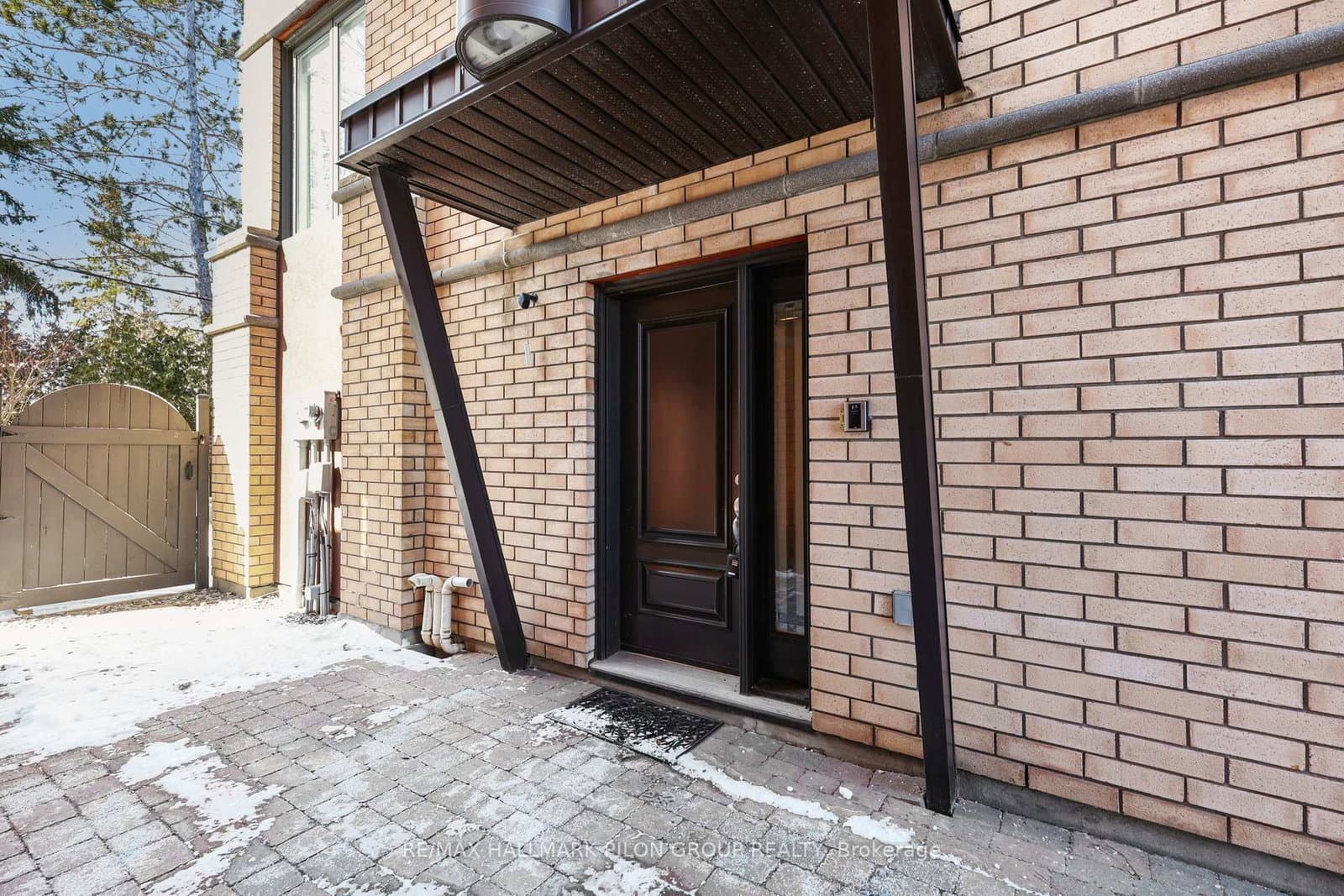 140 Connemara Private, Ottawa, ON — photo 2